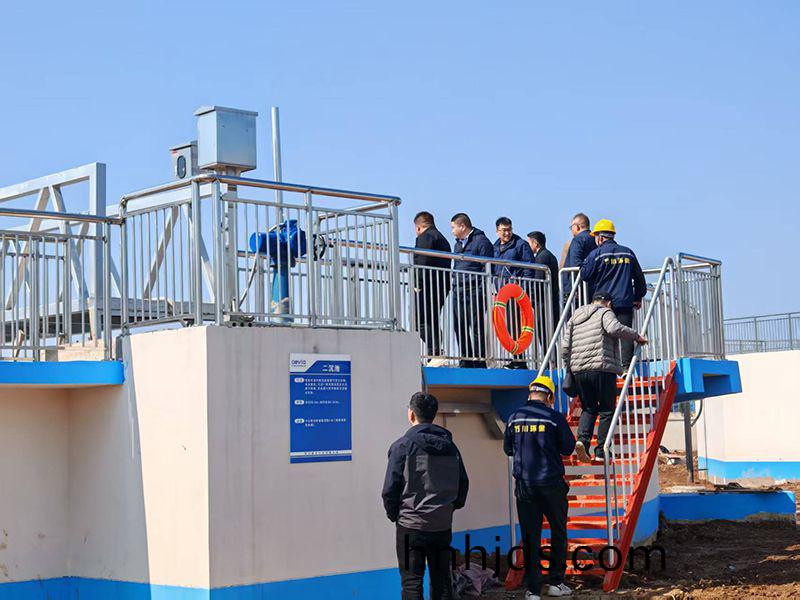 河南投資集糰城髮(fa)水務相關(guan)領導視詧我司週口三汚(wu)汚(wu)水處(chu)理項目(mu)